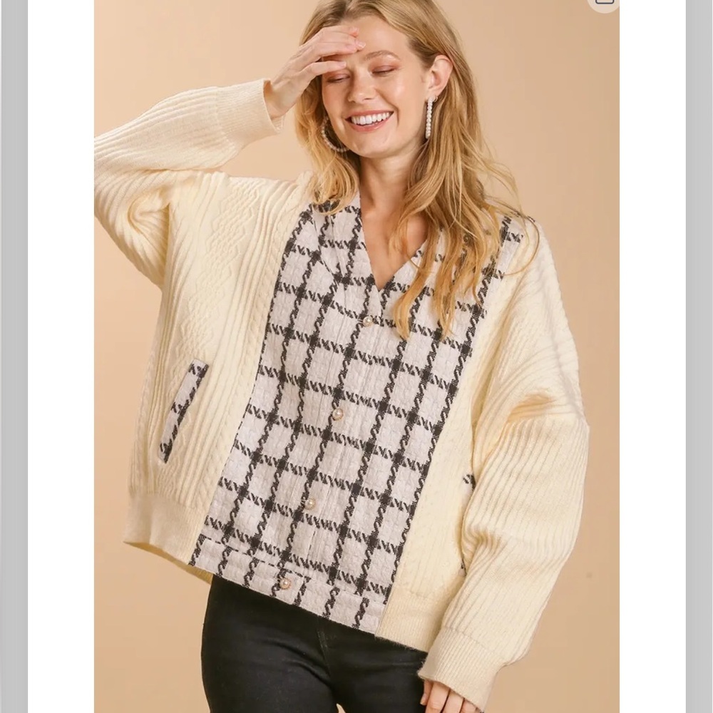 Nwt Umgee Cream and Black Patterned Cardigan. Very nice